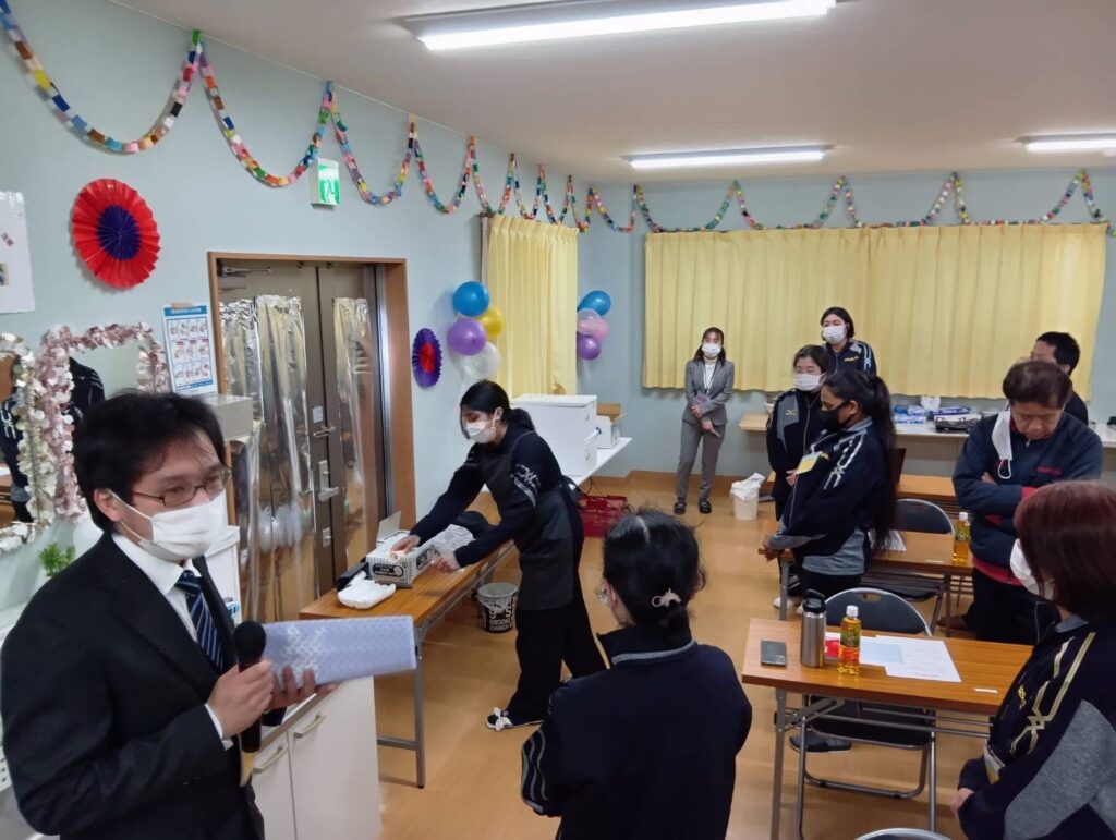 正しい手洗いやエプロンの着用