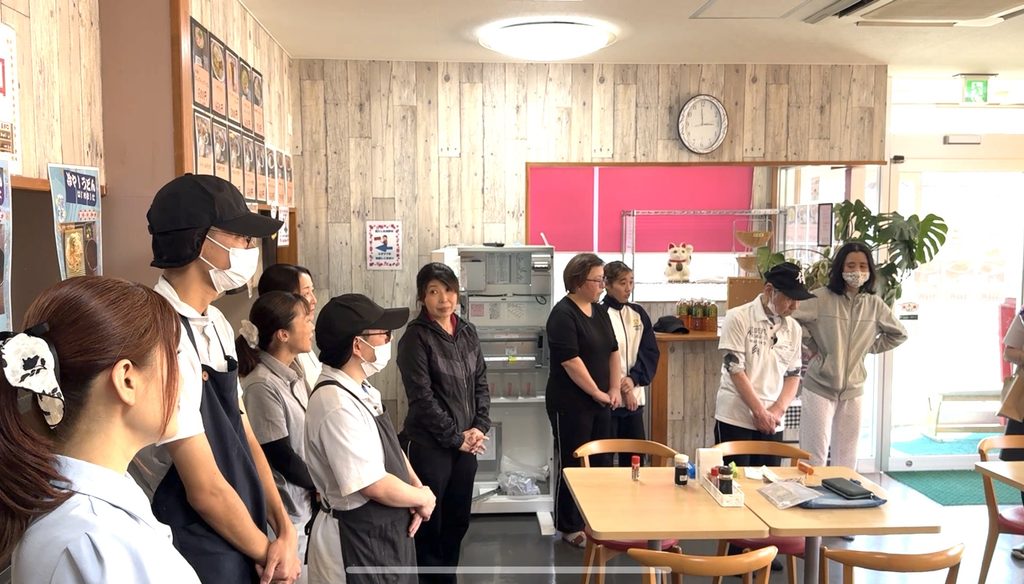 お二人の挨拶をきいているみんなの様子